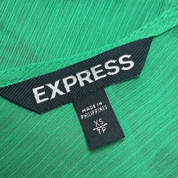 ❤️ 🆕 EXPRESS | Chiffon Mini Dress
Green size XS - Picture 5 of 5
